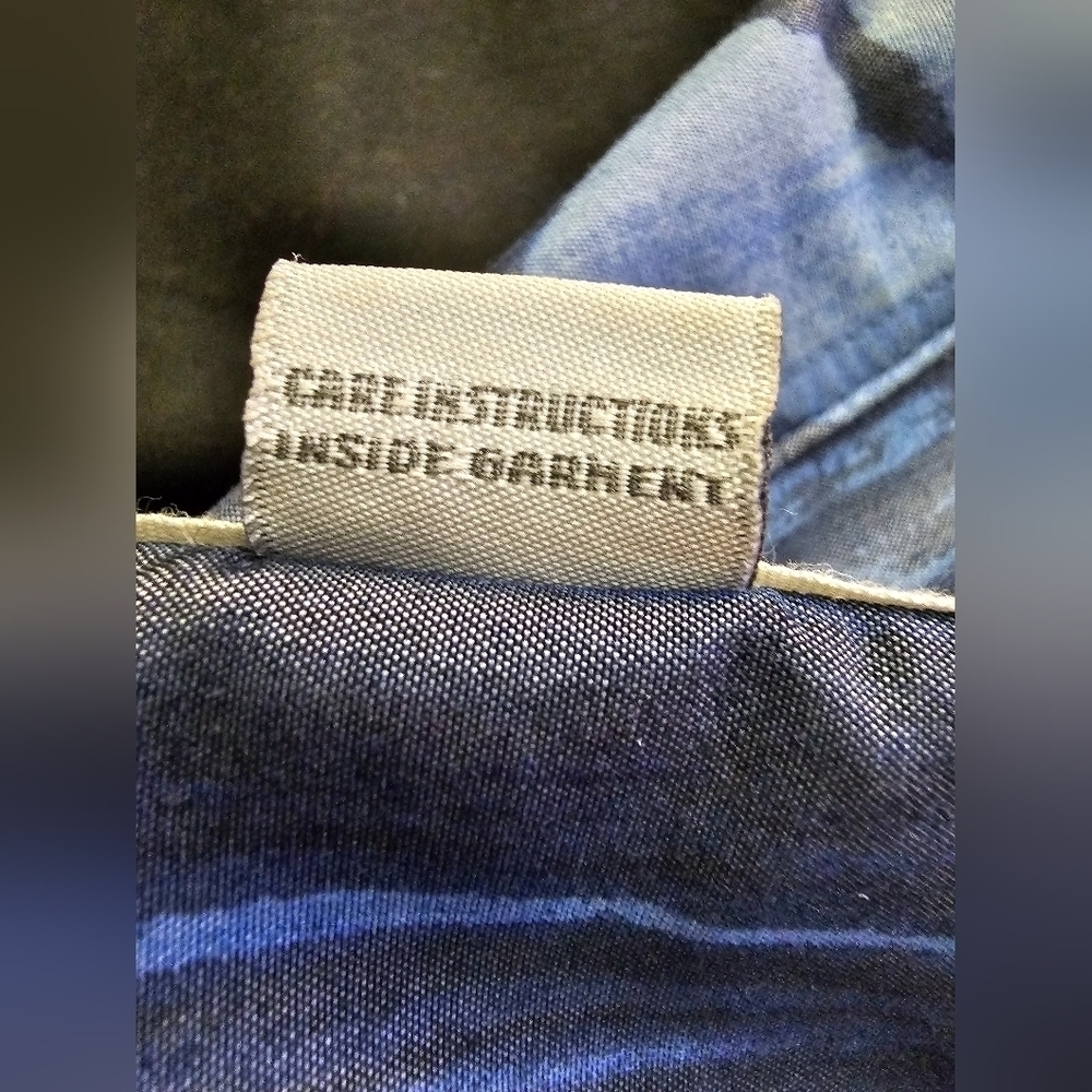 QUICKSILVER Large Blue Hawaiian Button down shirt - Picture 2 of 10